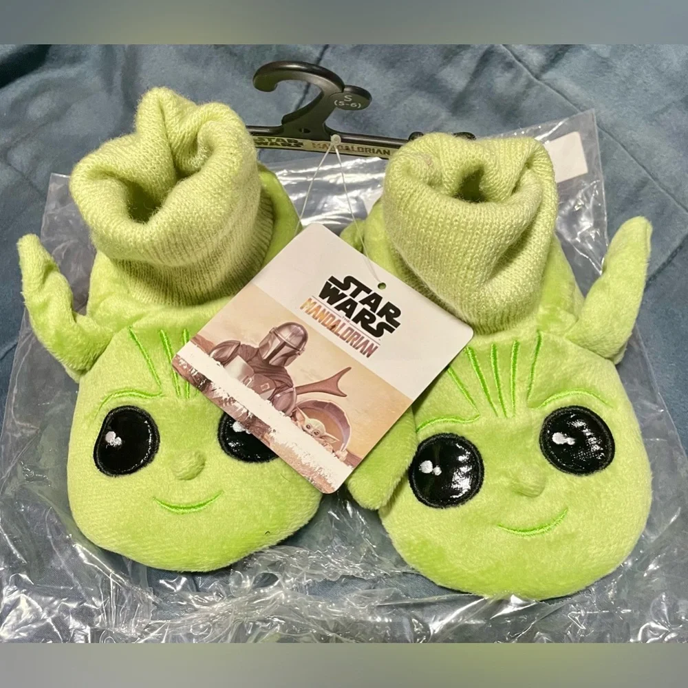 Disney Star Wars | The Mandalorian Grogu Baby Yoda Slippers - NWT | Toddler 5/6